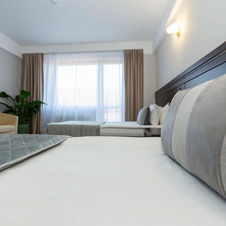 Hotel Restaurant Alesia Corunca Eksteriør bilde
